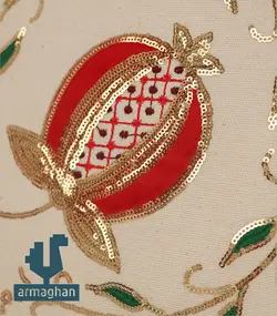 ️کوسن گلدوزی و پولک‌دوزی مجنون