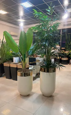 گلدان فایبرگلاس لبه فلزی کرم طلایی (کد m604)