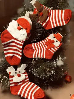 جوراب راه راه یلدایی