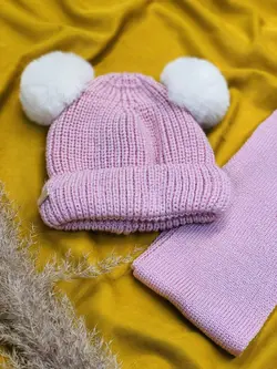 شال و کلاه پوم دار