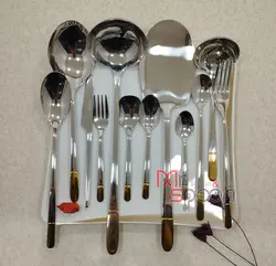 سرویس قاشق و چنگال 30 نفره مارک سولینگن مدل دهنه اروپایی146 پارچه طرح ناخنی طلایی