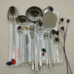 سرویس قاشق و چنگال 30 نفره دهنه اروپایی مارک یونیک 132 پارچه طرح چهار خط