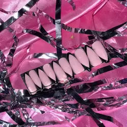 ناخن فرنچ سرگرد