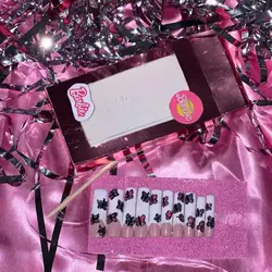 ناخن مصنوعی لانگ طرح فرنچ شده