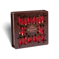 گز لقمه ای 28% مغز بادام جعبه چوبی