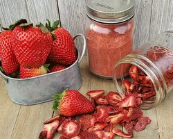 چیپس توت فرنگی