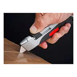 کاتر دسته پلاستیکی