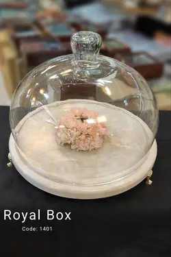 ظرف کیک خوری کف چوبی طرح مرمر پایه دار درب شیشه ای