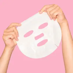 ماسک ورقه ای توت فرنگی بیوآکوا