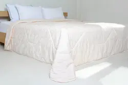 لحاف تک بزرگسال دو نفره 180 بروجرد طرح مات وایت رنگ کرم