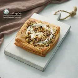 دنیش پنیر و گردو