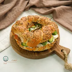 سیمیت پنیر و خیارگوجه