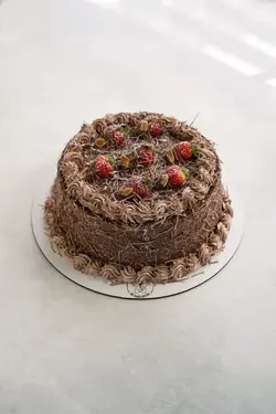 کیک روزانه توت فرنگی و بادوم 4