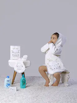 حوله شش تیکه نوزاد ببعی خاکستری