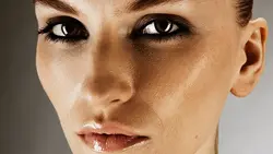 آموزش روتوش صورت در فتوشاپ (همراه با زیرنویس فارسی)