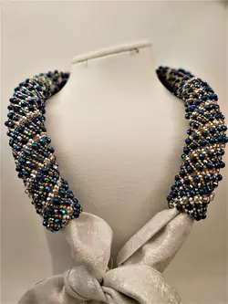 دستمال گردن منجوق بافی شده