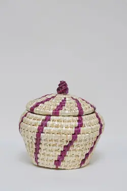 آجیل خوری-پخل بافی