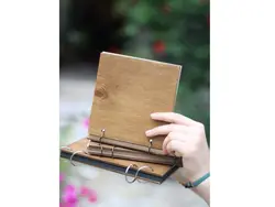 البوم سیاه برگ چوبی