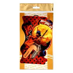 تصویر و تاپر کیک دختر کفشدوزکی