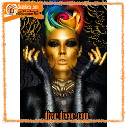 پوستردیواری زن زیبا و خوشنویسی مشکی طلایی