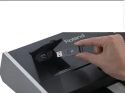 سینتی سایزر رولند ژوپیتر Roland Jupiter 50 ky76