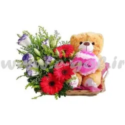 سبد گل لیسیانتوس ،ژربرا و عروسک