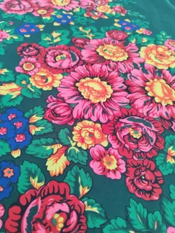 چارقاد یا روسری ترکمنی سنتی طرح پرگل سبز
