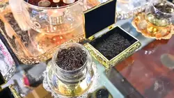 دانلود فوتیج انواع چای سبز و سیاه در نمایشگاه غذای خلیج فارس در امارات