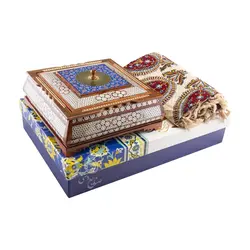 ست شکلات خوری چهارگوش خاتم نقاشی و سفره قلمکار با جعبه هاردباکس (میزبان 2)