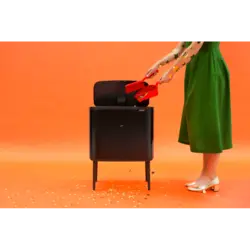 سطل زباله بو تاچ بین 11+23 لیتر مشکی مات برابانتیا