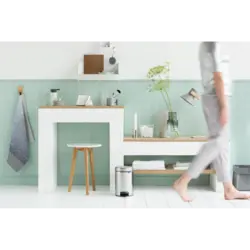 سطل زباله نیو آیکن پدالی 3 لیتر استیل براق برابانتیا