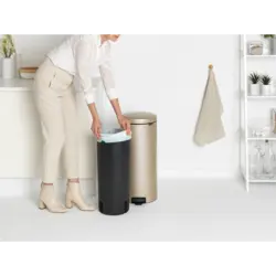 سطل زباله نیو آیکن پدالی 30 لیتر شامپاینی برابانتیا