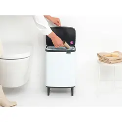 سطل زباله بو تاچ بین بلند 12 لیتر سفید برابانتیا