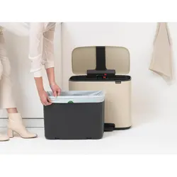 سطل زباله بو پدال بین 36 لیتر بژ برابانتیا