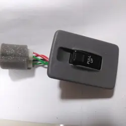 سوئیچ شیشه بالابر راست(پراید111-132-نسیم-صبا-کاروان)