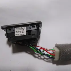 سوئیچ شیشه بالابر راست(پراید111-132-نسیم-صبا-کاروان)