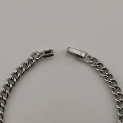 دستبند زنانه کارتیر وسط نگین | اکسسوری گلامور