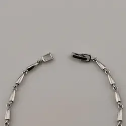 دستبند طرح جواهر گل بغل نگین | اکسسوری گلامور