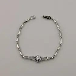 دستبند طرح جواهر گل بغل نگین | اکسسوری گلامور