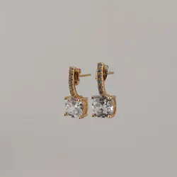 گوشواره استیل نگین دار طرح جواهر طلایی | اکسسوری گلامور