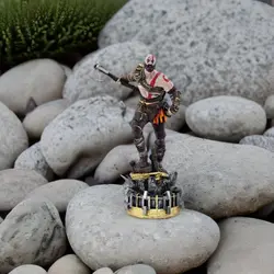 اکشن فیگور گاد ایستاده