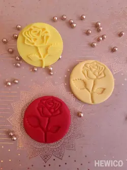 قالب شیرینی پزی طرح گل رُز کد 348