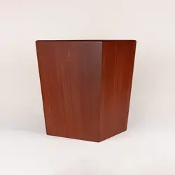 لوپینه – سطل قهوه ای سوخته