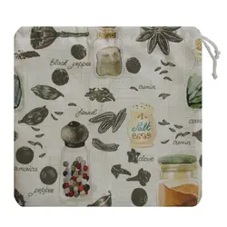 کاملیا کیسه بند دار زمینه سفید طرح شیشه درب دار بزرگ