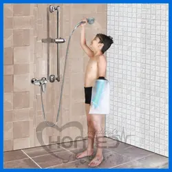 محافظ گچ و پانسمان در حمام (کوتاه)