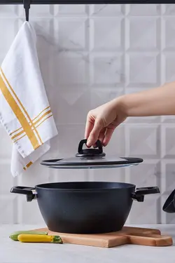 ماهیتابه درب دار 24 سانتی مشگی رنگ طرح الماس کاراجا