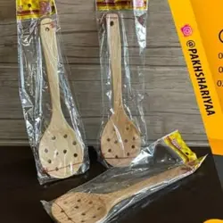 کفگیر چوبی سوراخ دار دسته بلند