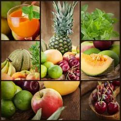 دانلود تصویر شاتراستوک چیدمان آبمیوه و گیلاس و طالبی و سیب و موز و لیمو و آناناس و گل روی میز چوبی کد۰۵۳۷۹۳۴۷۸۰