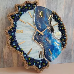 ساعت کریستال و رزین با کد 0107