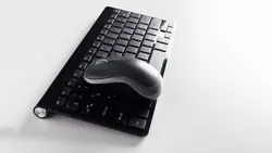 تصویر پس زمینه کیبورد و ماوس - ایران پیک | پیکفری